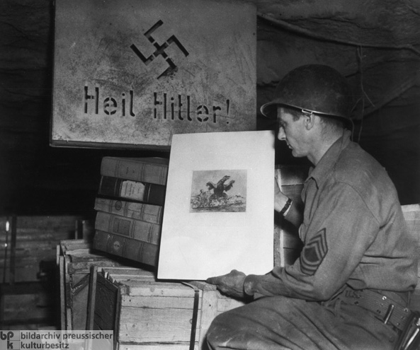 Ausgelagerte Kunstwerke im Kalibergwerk Merkers (15. April 1945)